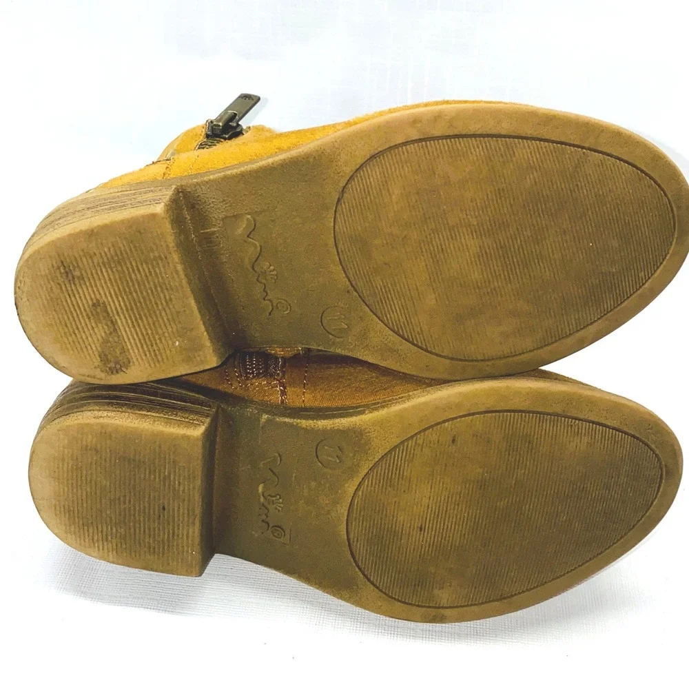 Kids Girls Mustard‎ Yellow Suede Studded Ankle Boots Side Zip Size 11